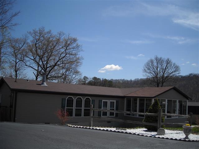 A picture of the property located at 20 LITTLE AUSTIN LN, LEICESTER NC 28748.