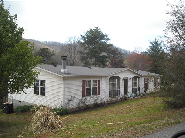 A picture of the property located at 90 MISTY RIDGE LN, LEICESTER NC 28748.