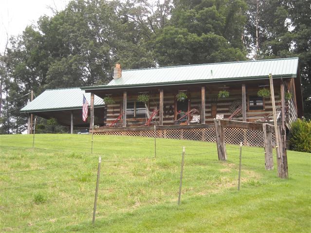 A picture of the property located at 72 RUBY BROWN LN, LEICESTER NC 28748.