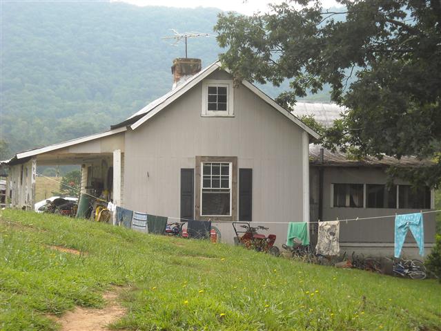 A picture of the property located at 57 RUBY BROWN LN, LEICESTER NC 28748.