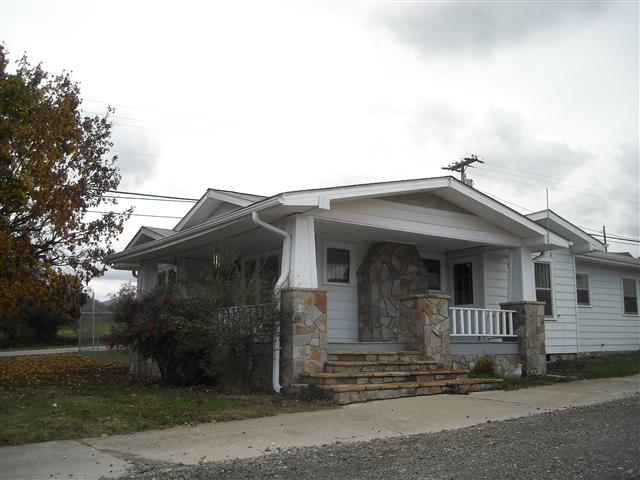 A picture of the property located at 2909 NEW LEICESTER HWY, LEICESTER NC 28748.
