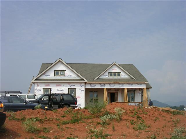 A picture of the property located at 5 MOONRISE RDG, LEICESTER NC 28748.