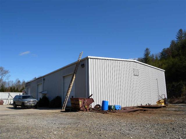 A picture of the property located at 29 TIMBER RIDGE CIR, LEICESTER NC 28748.