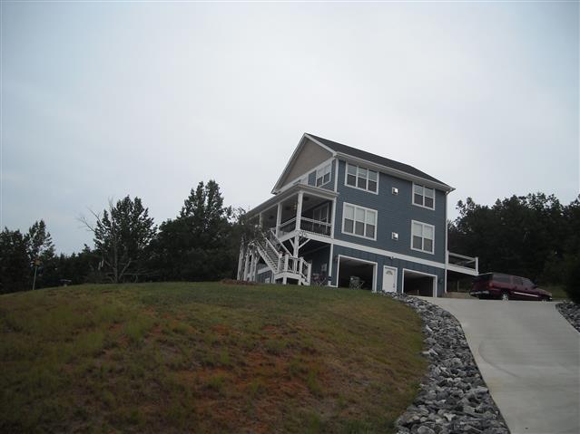 A picture of the property located at 153 TIMBER RIDGE CIR, LEICESTER NC 28748.