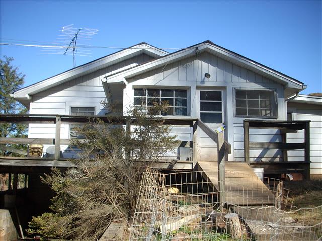 A picture of the property located at 51 SMITH COVE RD UNINCORPORATED.