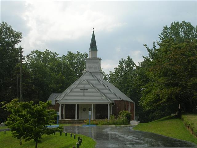 A picture of the property located at 406 MOUNTAIN AIR DR, CANDLER NC 28715.