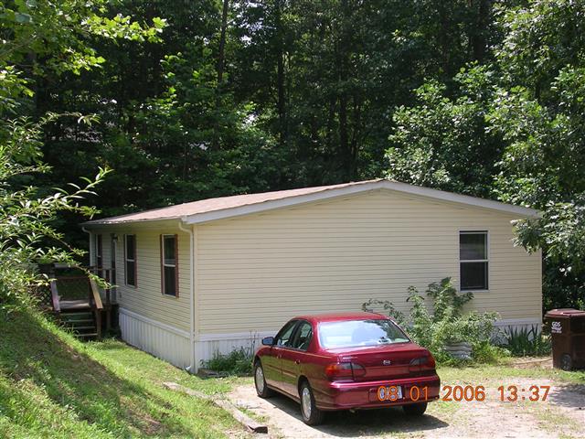 A picture of the property located at 137 BEAVER CREEK CIR, CANDLER NC 28715.