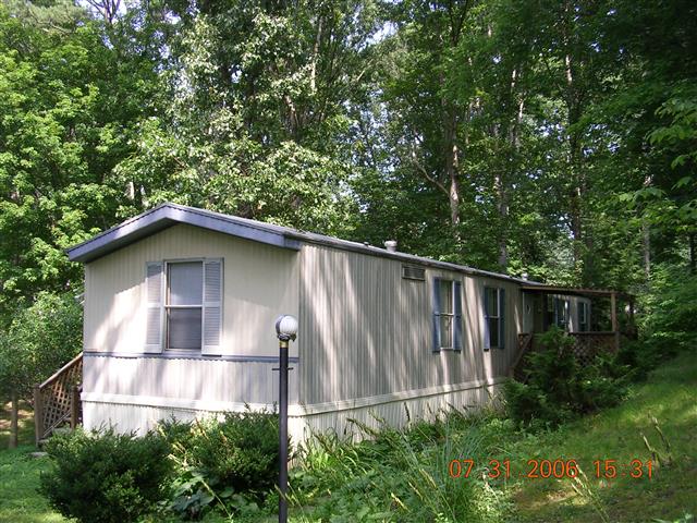 A picture of the property located at 125 BEAVER CREEK CIR, CANDLER NC 28715.
