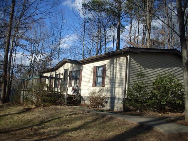 A picture of the property located at 14 COKE CANDLER LN, CANDLER NC 28715.