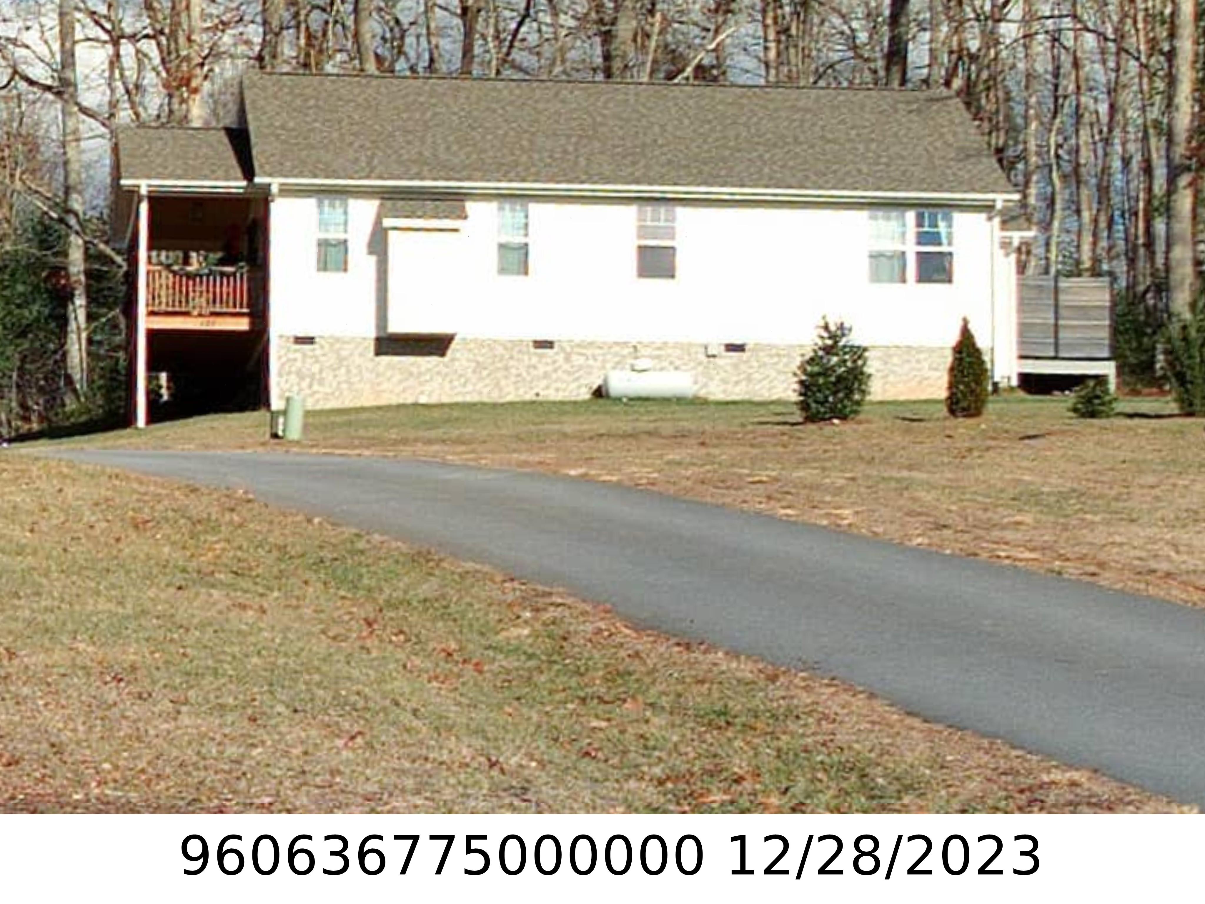 A picture of the property located at 133 IVEY FARMS RD, CANDLER NC 28715.