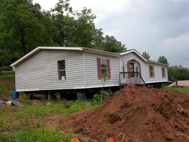 A picture of the property located at 12 ELECTRA DR UNINCORPORATED.