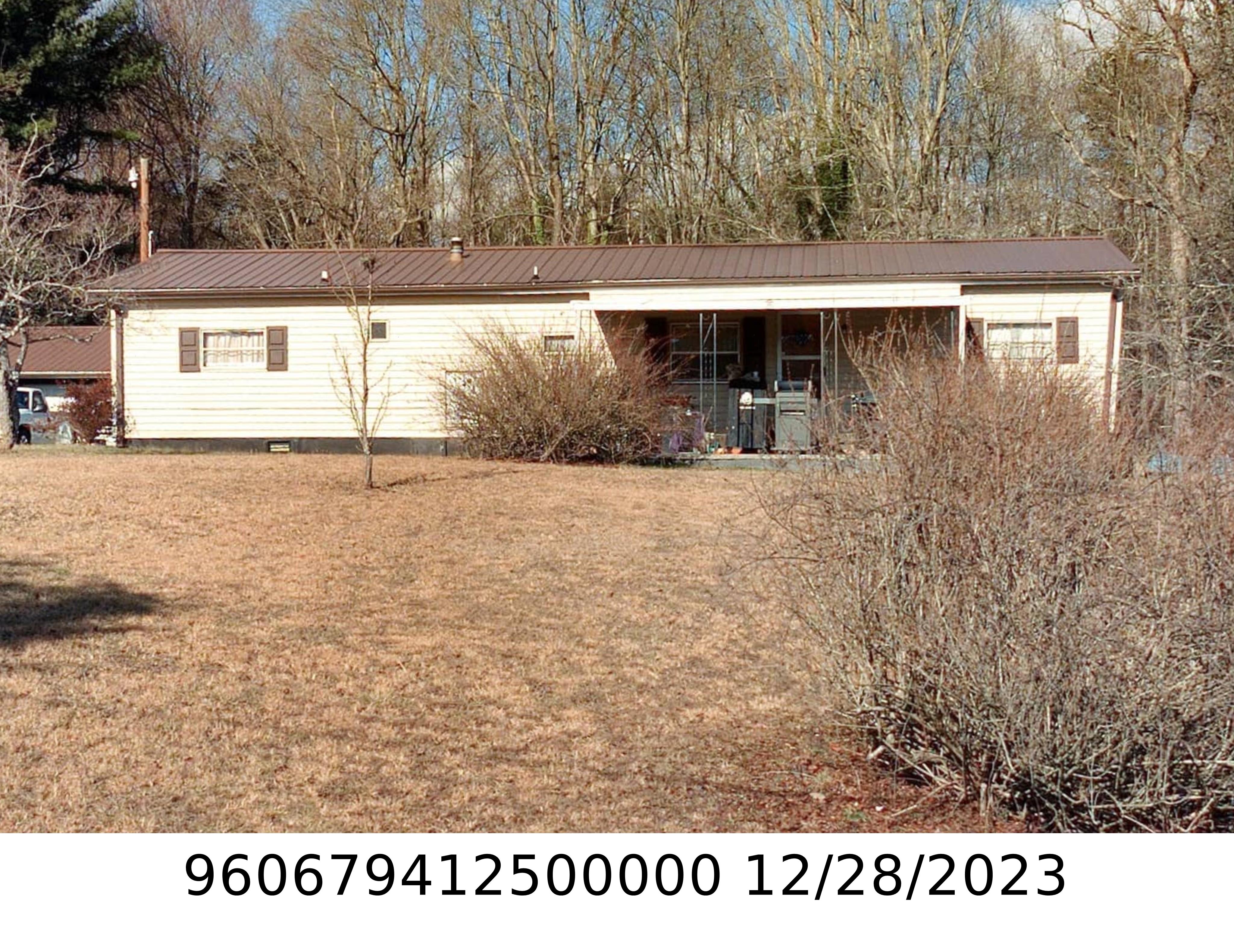 A picture of the property located at 55 QUEEN TER, CANDLER NC 28715.