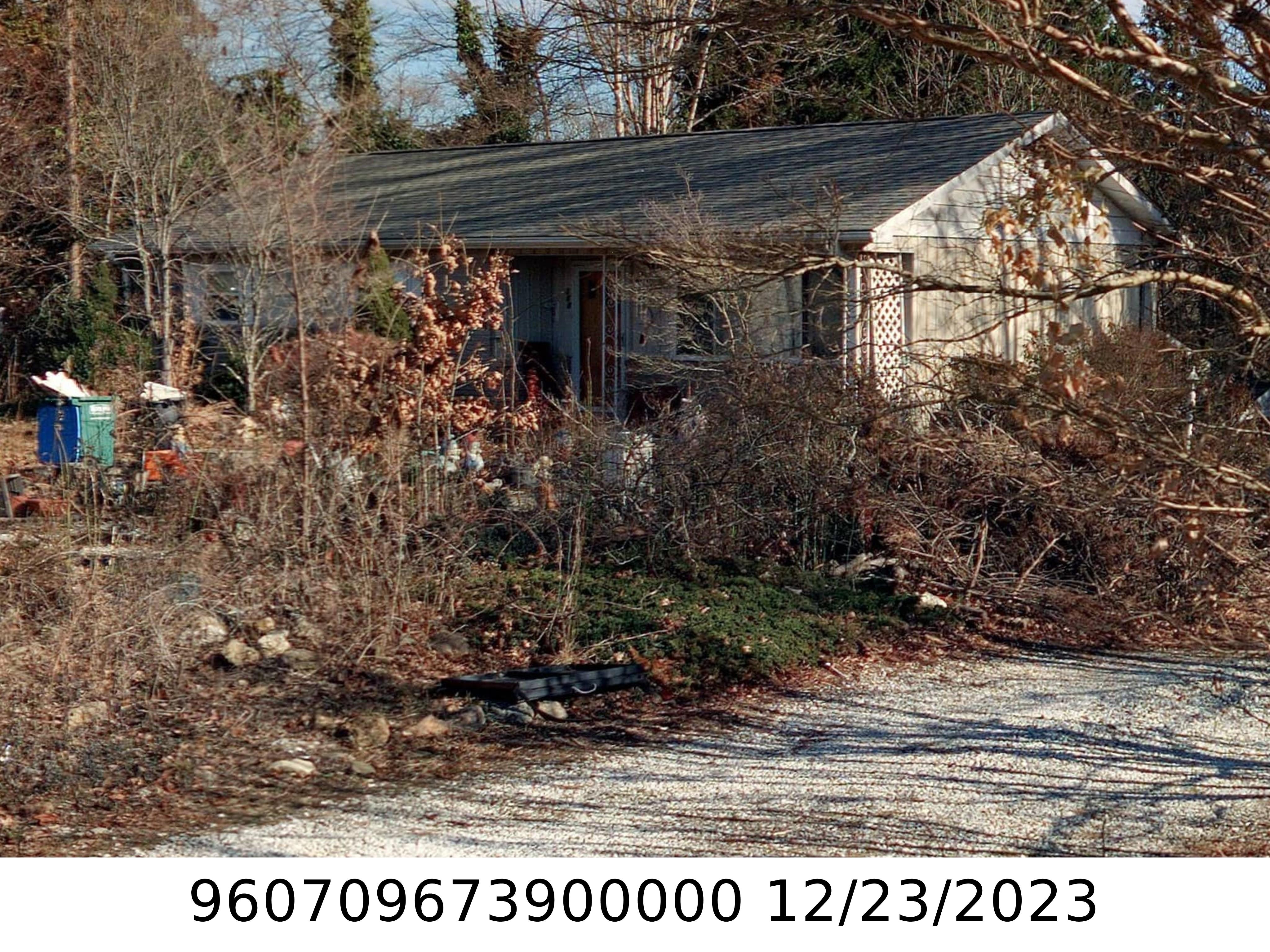 A picture of the property located at 160 BRADSHAW CIR, CANDLER NC 28715.