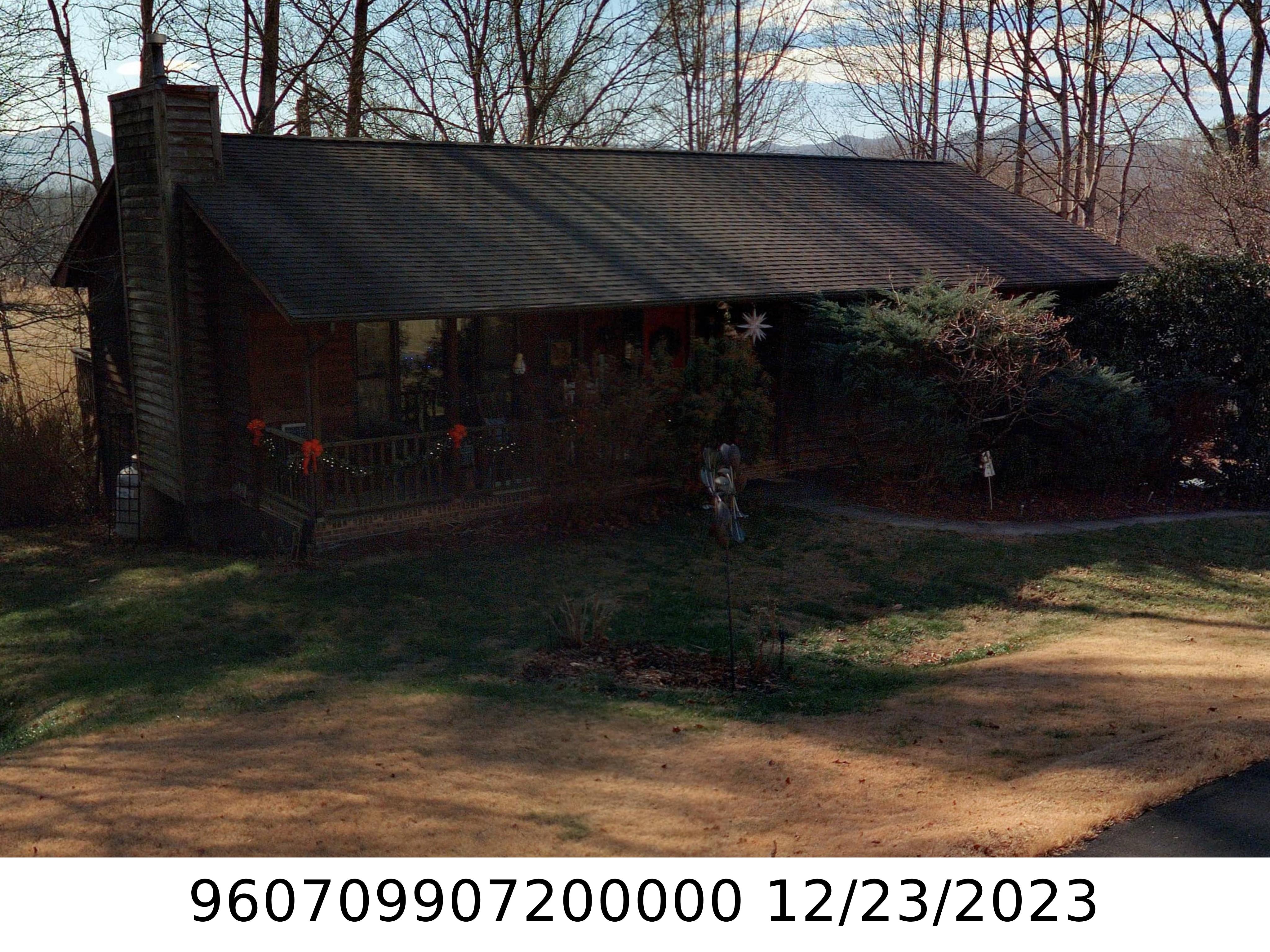 A picture of the property located at 19 COUNTRY LN, CANDLER NC 28715.