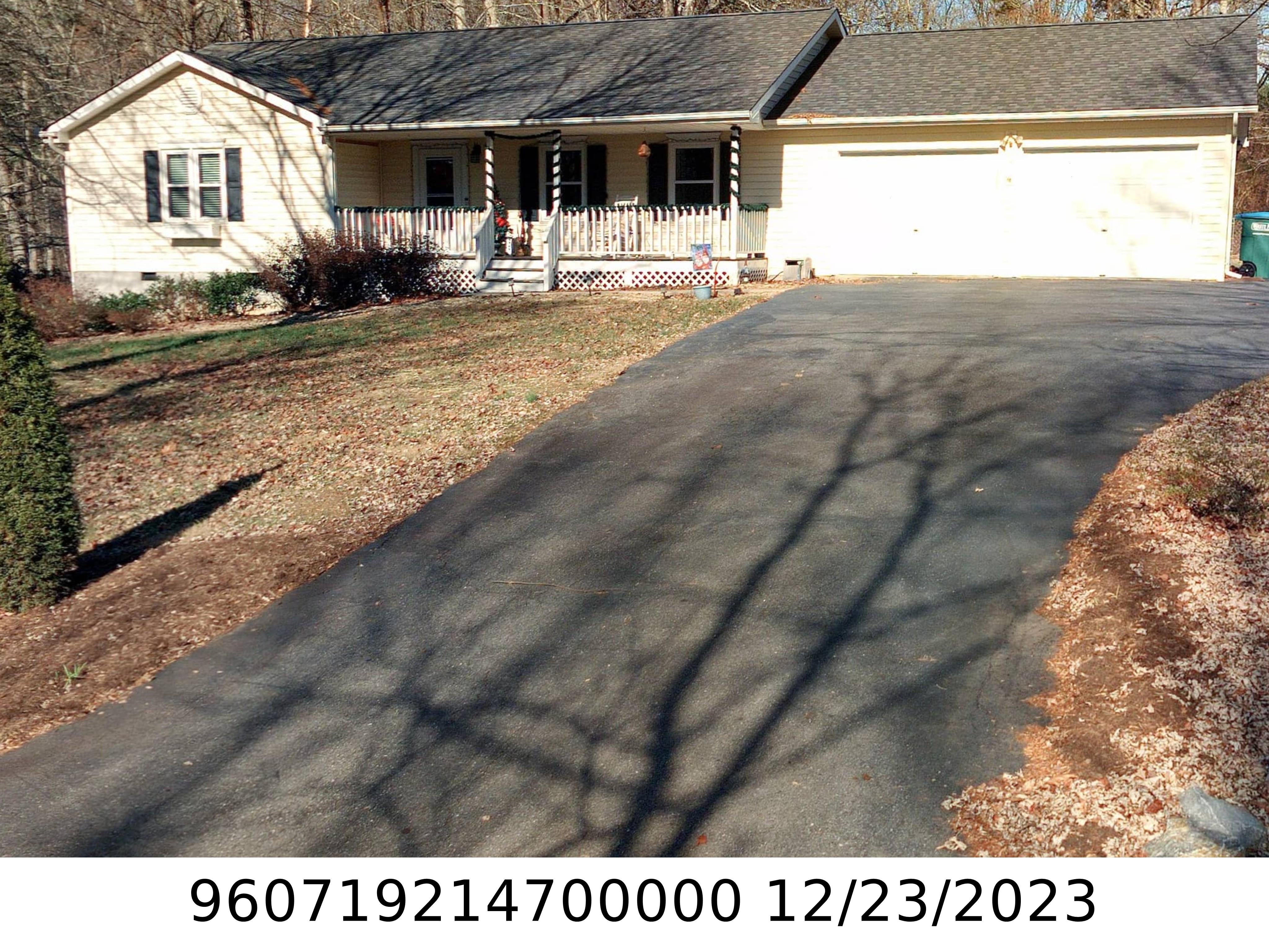 A picture of the property located at 12 COUNTRY LN, CANDLER NC 28715.