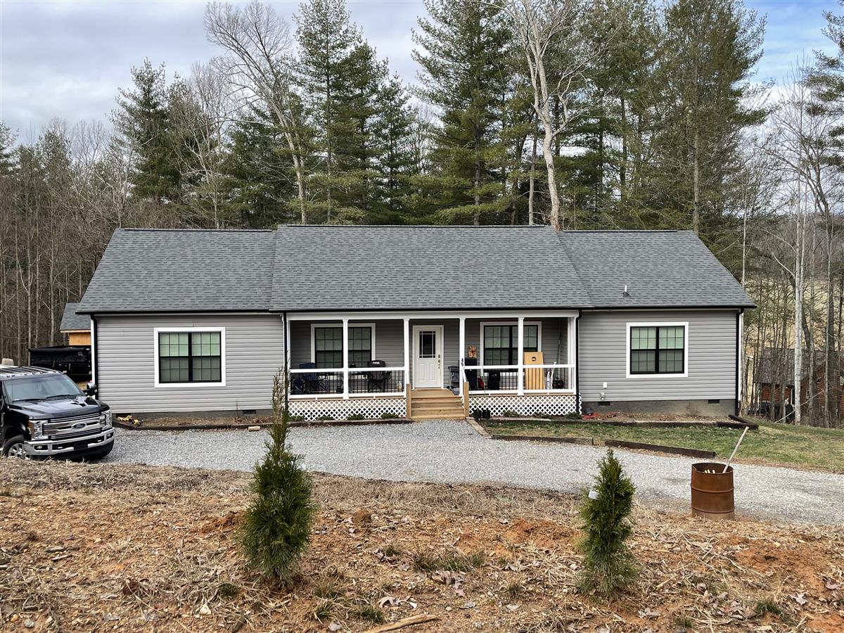 A picture of the property located at 46 JUNCTION DR, CANDLER NC 28715.