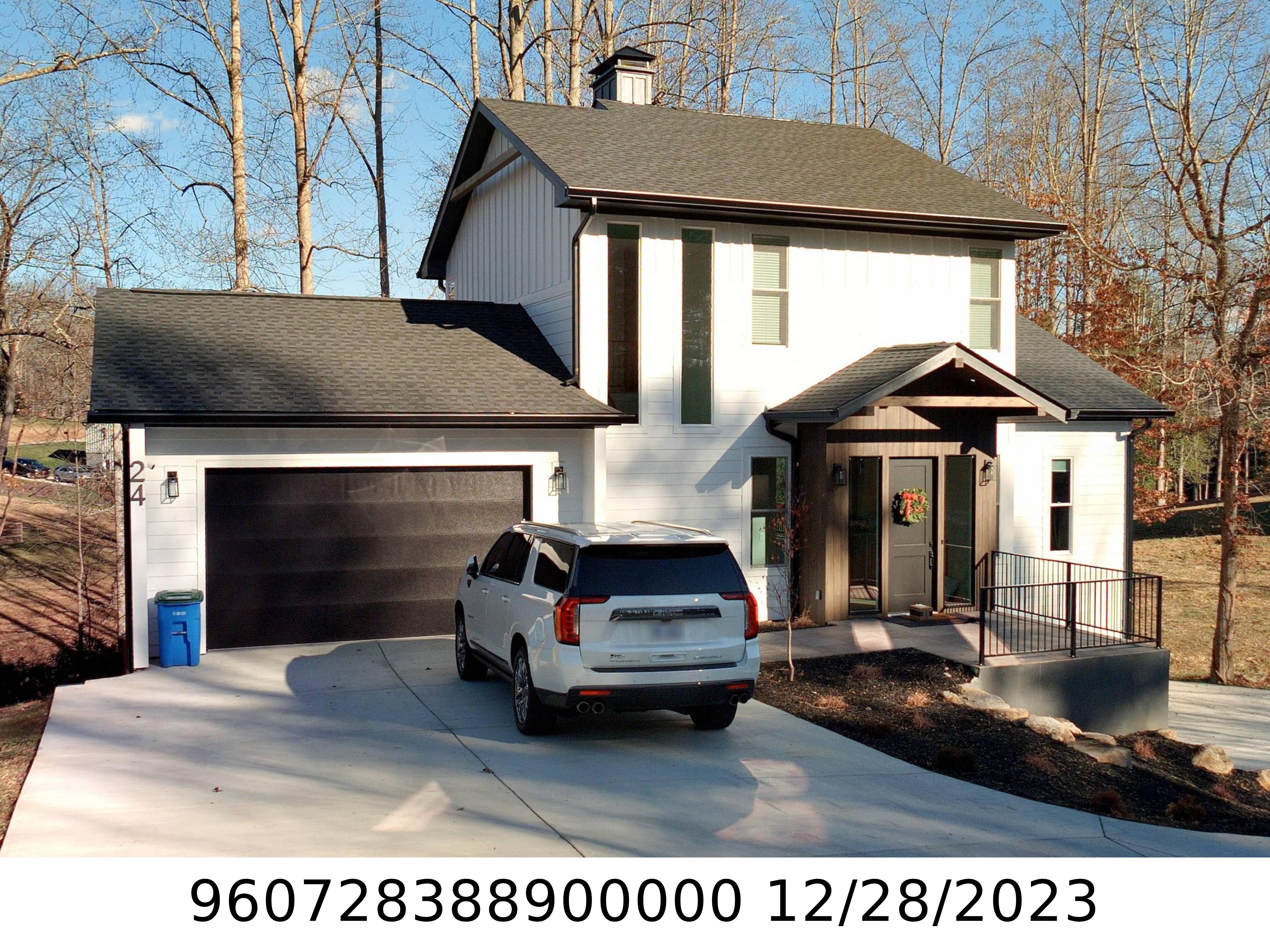 A picture of the property located at 24 COPPER MILL CT, CANDLER NC 28715.