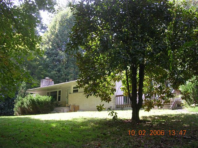 A picture of the property located at 18 BRADSHAW LN, CANDLER NC 28715.