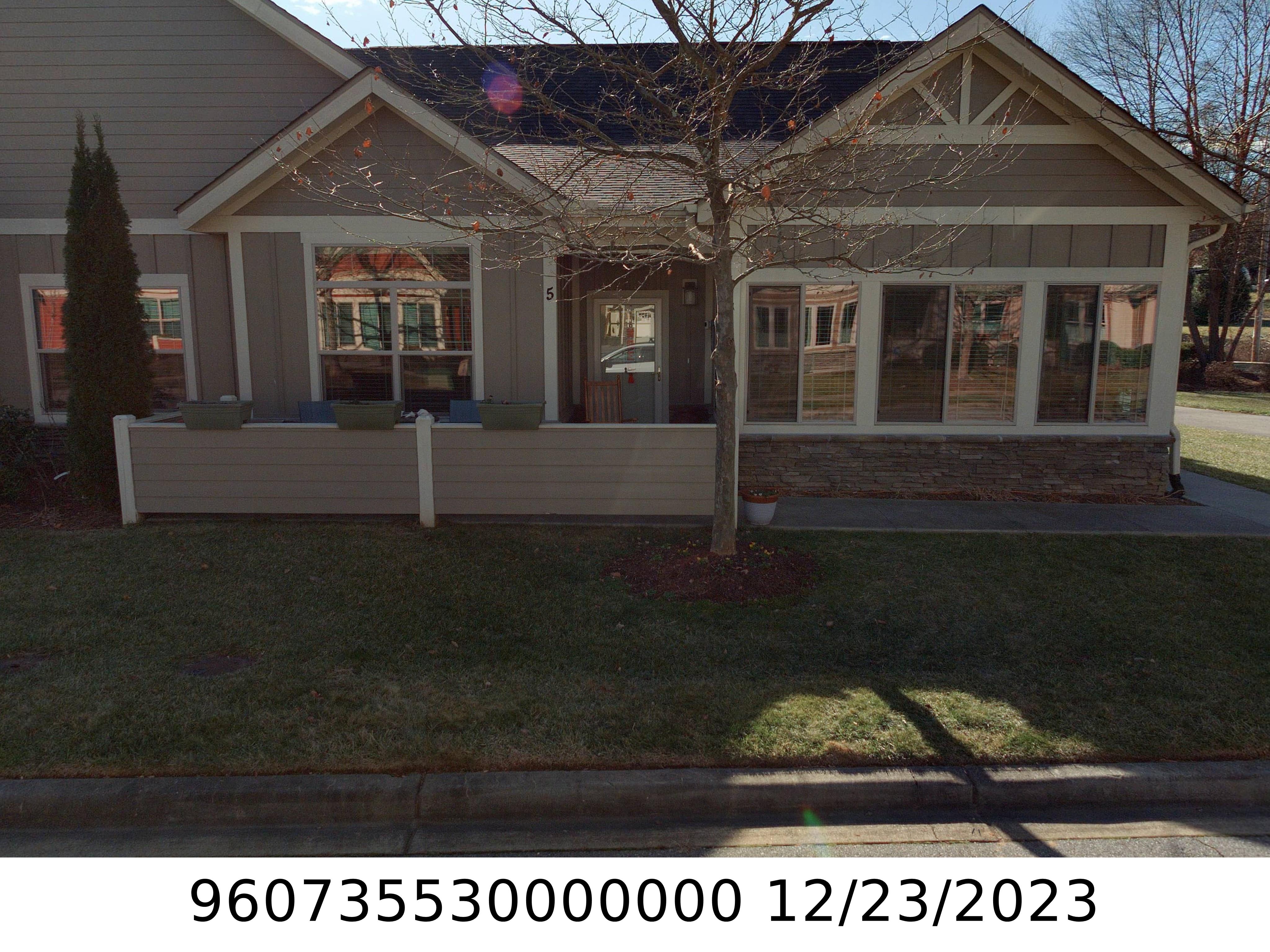 A picture of the property located at 5 WESTFIELD WAY, CANDLER NC 28715.