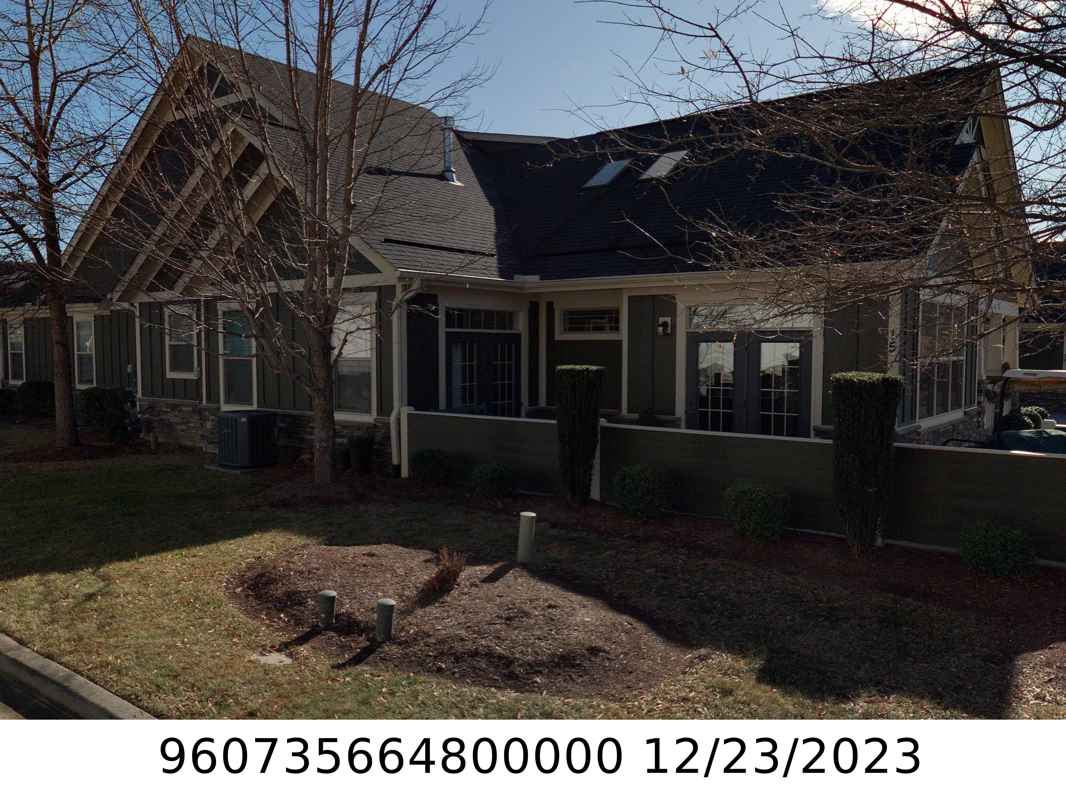 A picture of the property located at 15 BROOKSTONE PL, CANDLER NC 28715.