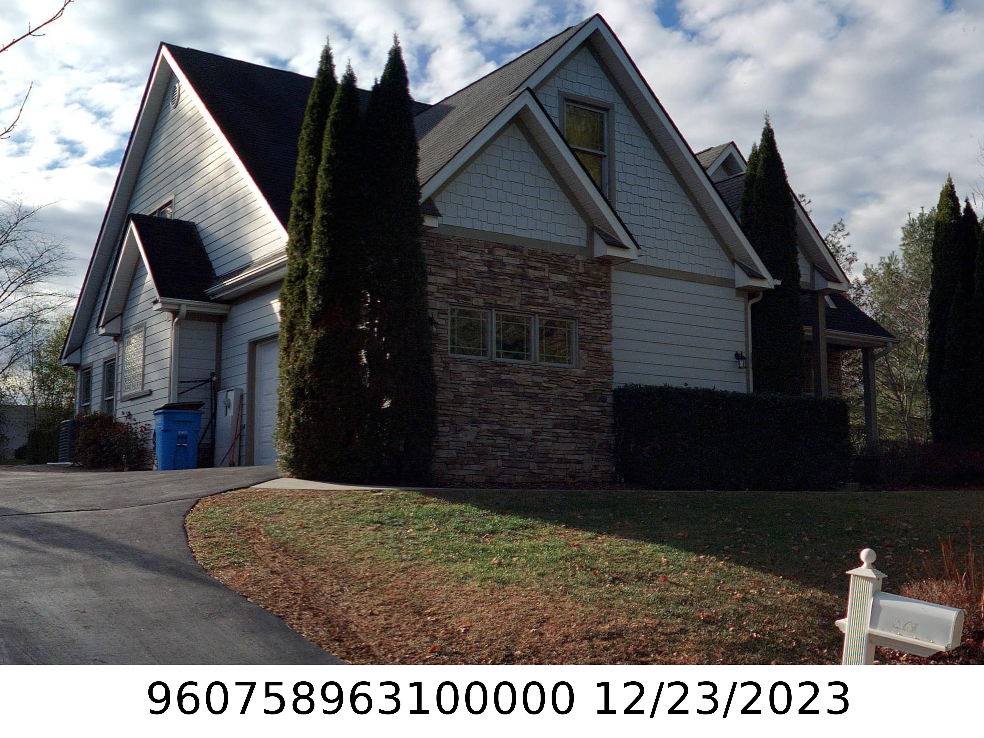 A picture of the property located at 4 AMARETTO DR, CANDLER NC 28715.