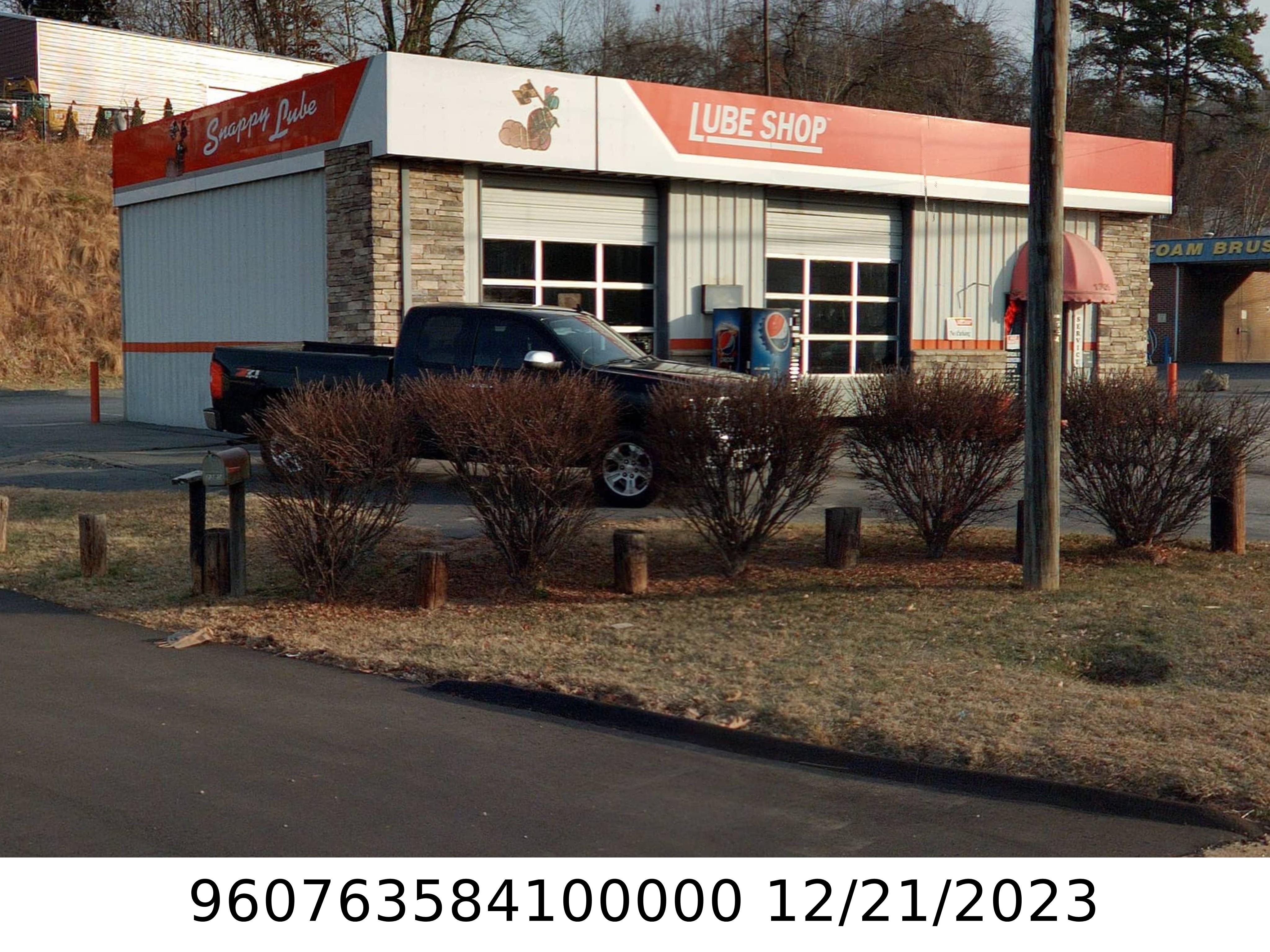 A picture of the property located at 1305 SMOKEY PARK HWY, CANDLER NC 28715.