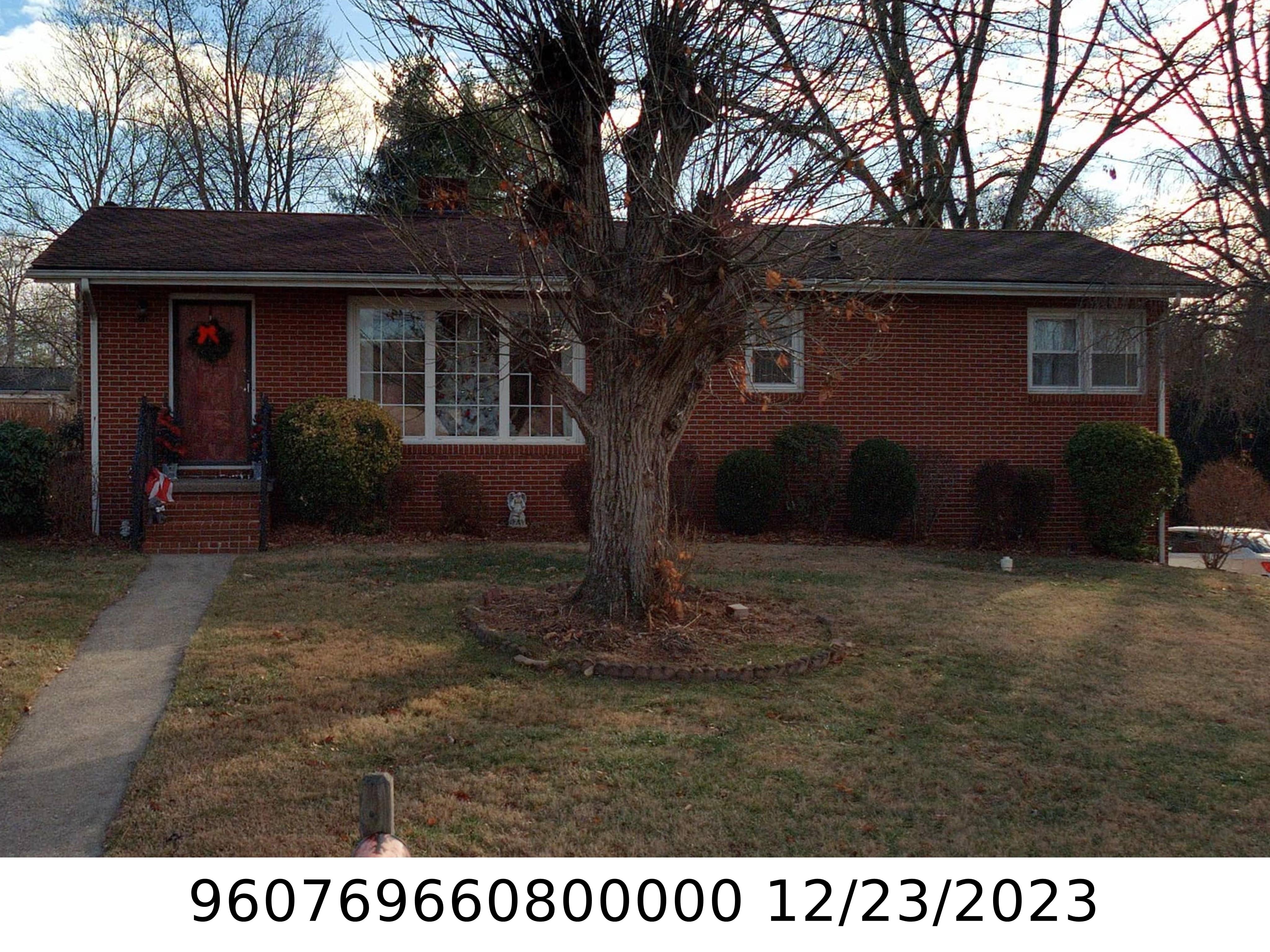 A picture of the property located at 55 MONTE VISTA TER, CANDLER NC 28715.