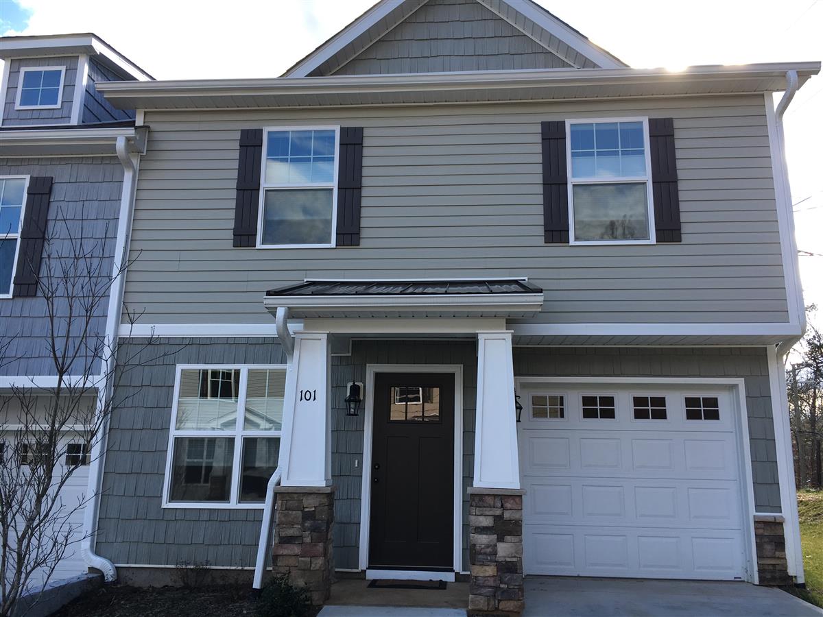 A picture of the property located at 101 MONMOUTH WAY, CANDLER NC 28715.