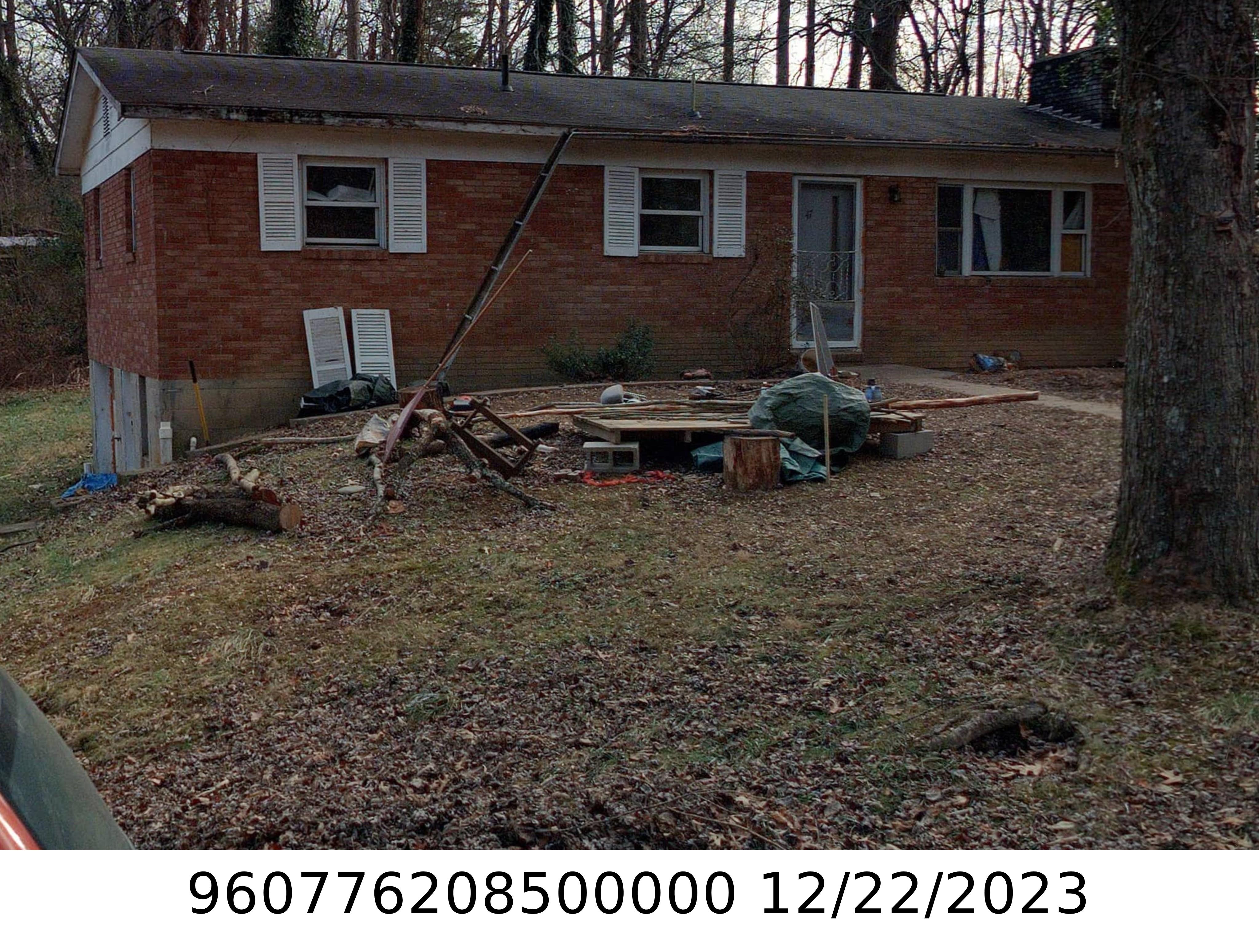 A picture of the property located at 47 LIBERTY CIR, CANDLER NC 28715.