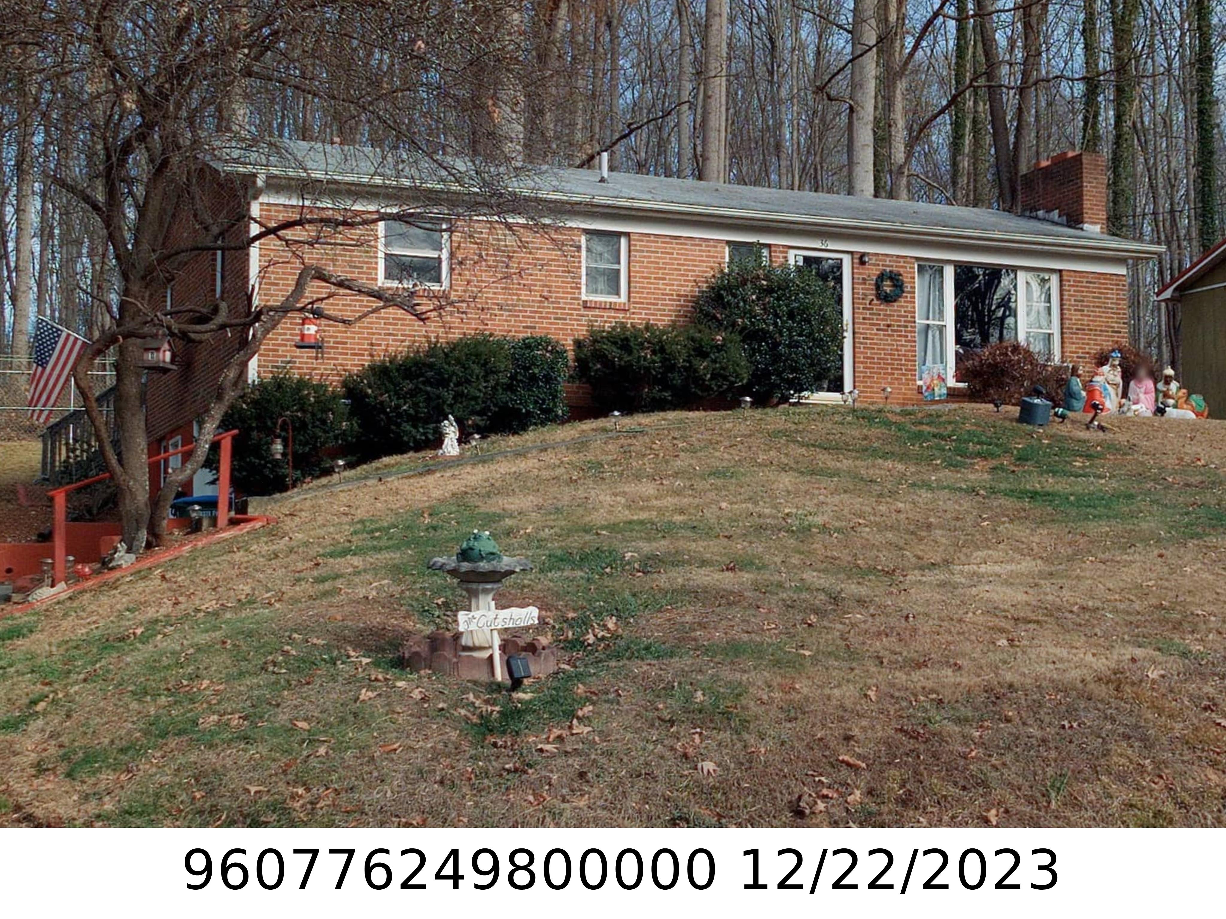 A picture of the property located at 36 LIBERTY CIR, CANDLER NC 28715.