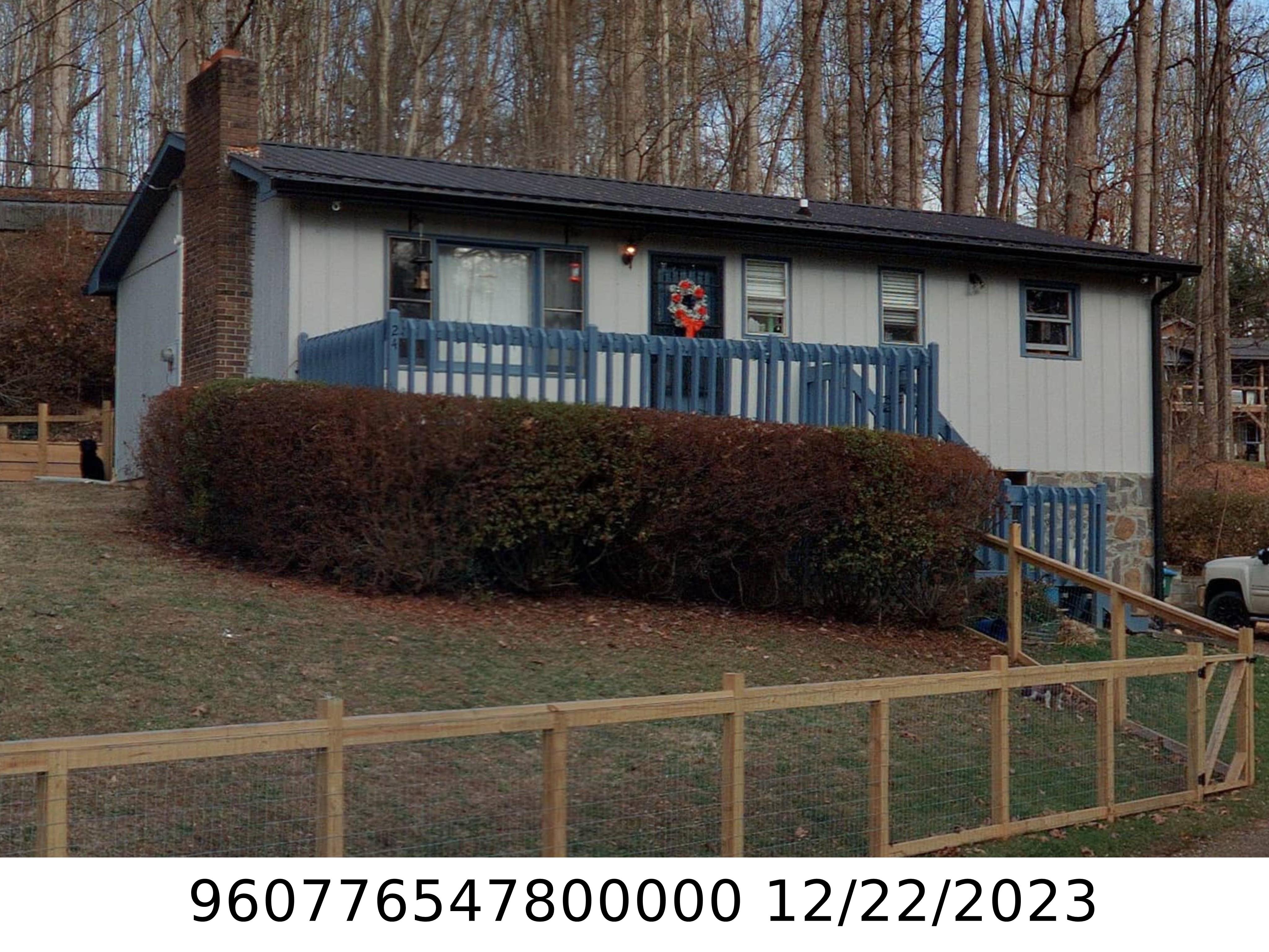 A picture of the property located at 24 LIBERTY CIR, CANDLER NC 28715.