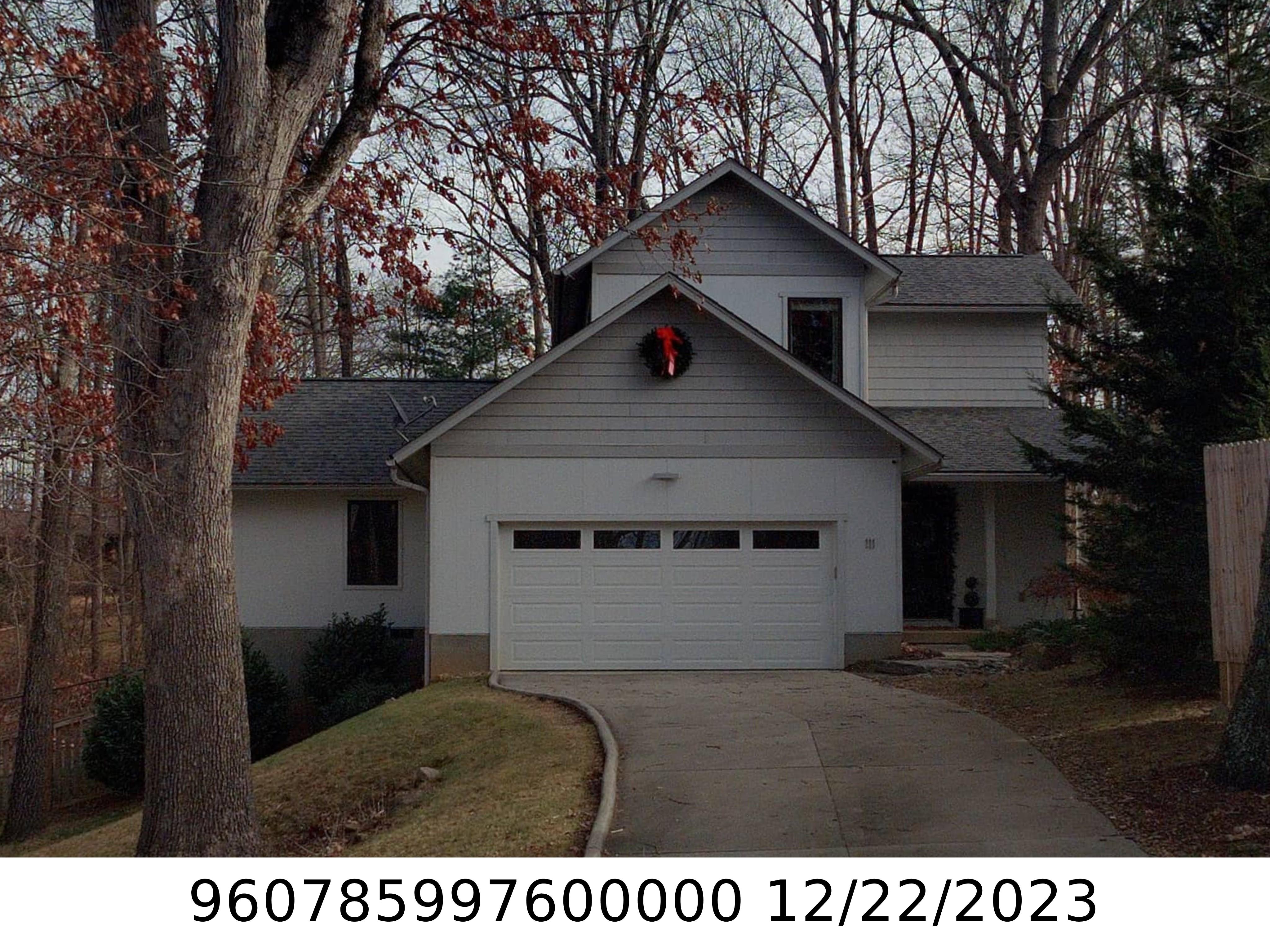 A picture of the property located at 111 BILBERRY LN, CANDLER NC 28715.