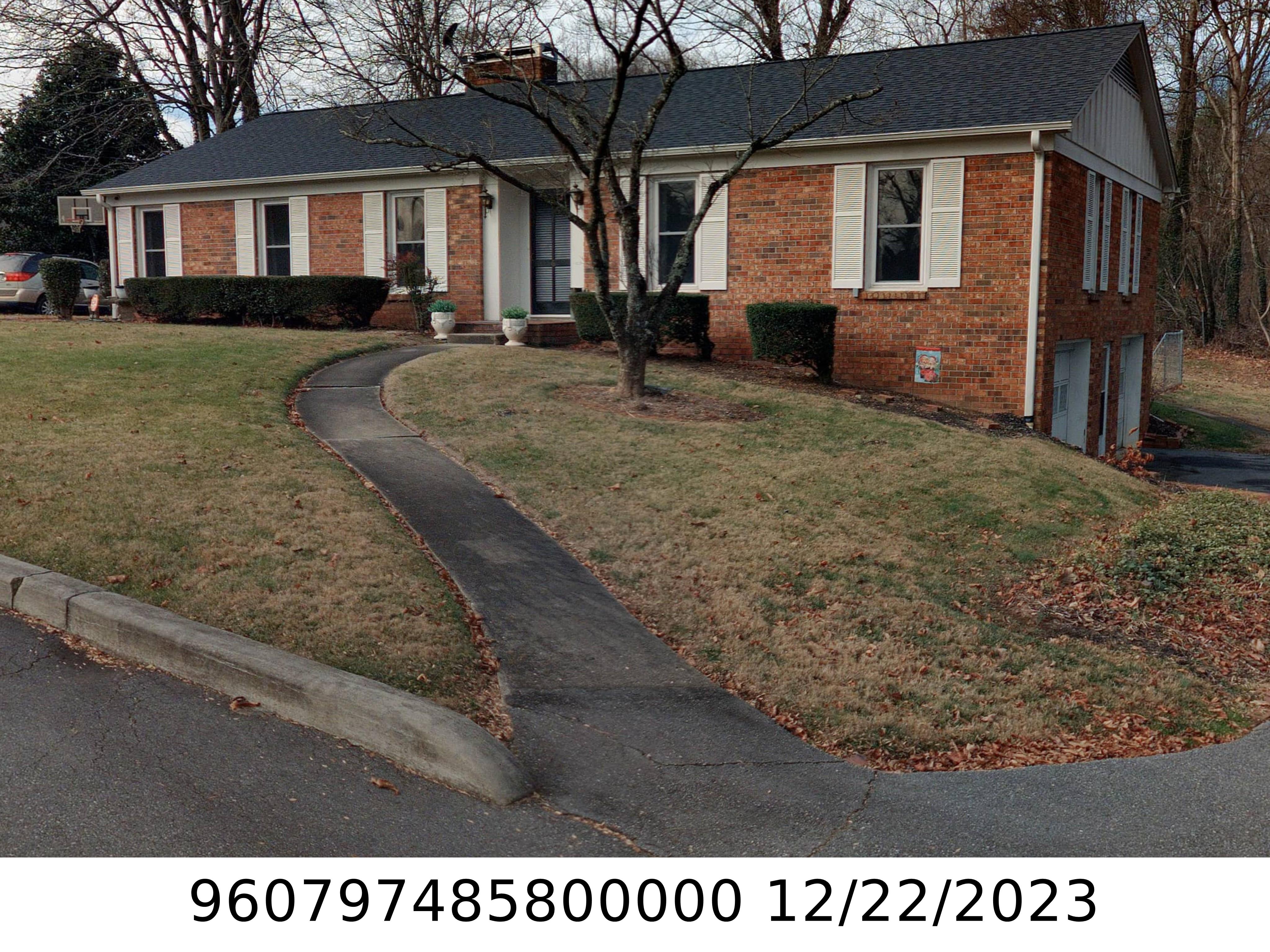 A picture of the property located at 6 CRESTWOOD LN, CANDLER NC 28715.