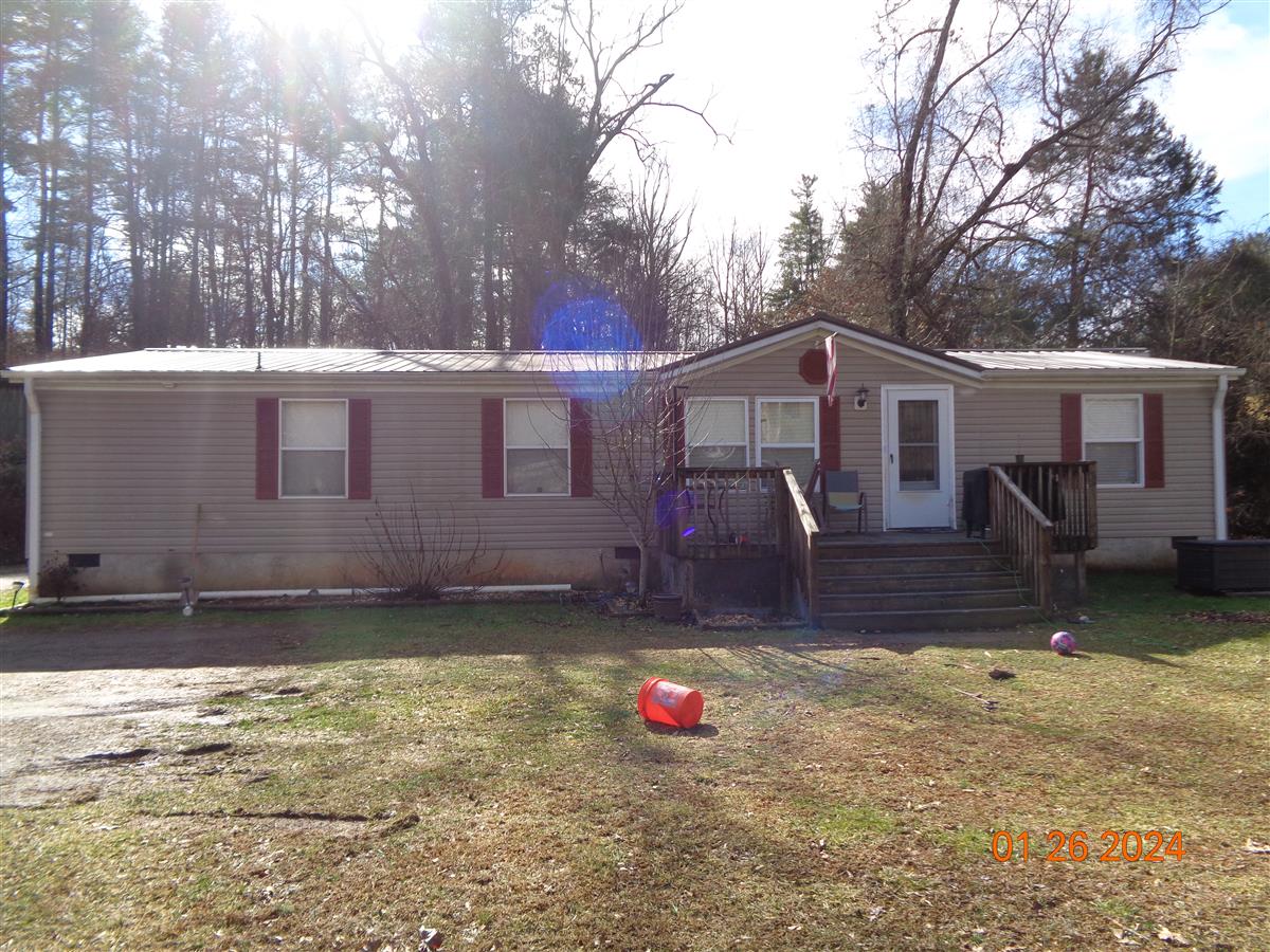 A picture of the property located at 653 MONTE VISTA RD, CANDLER NC 28715.