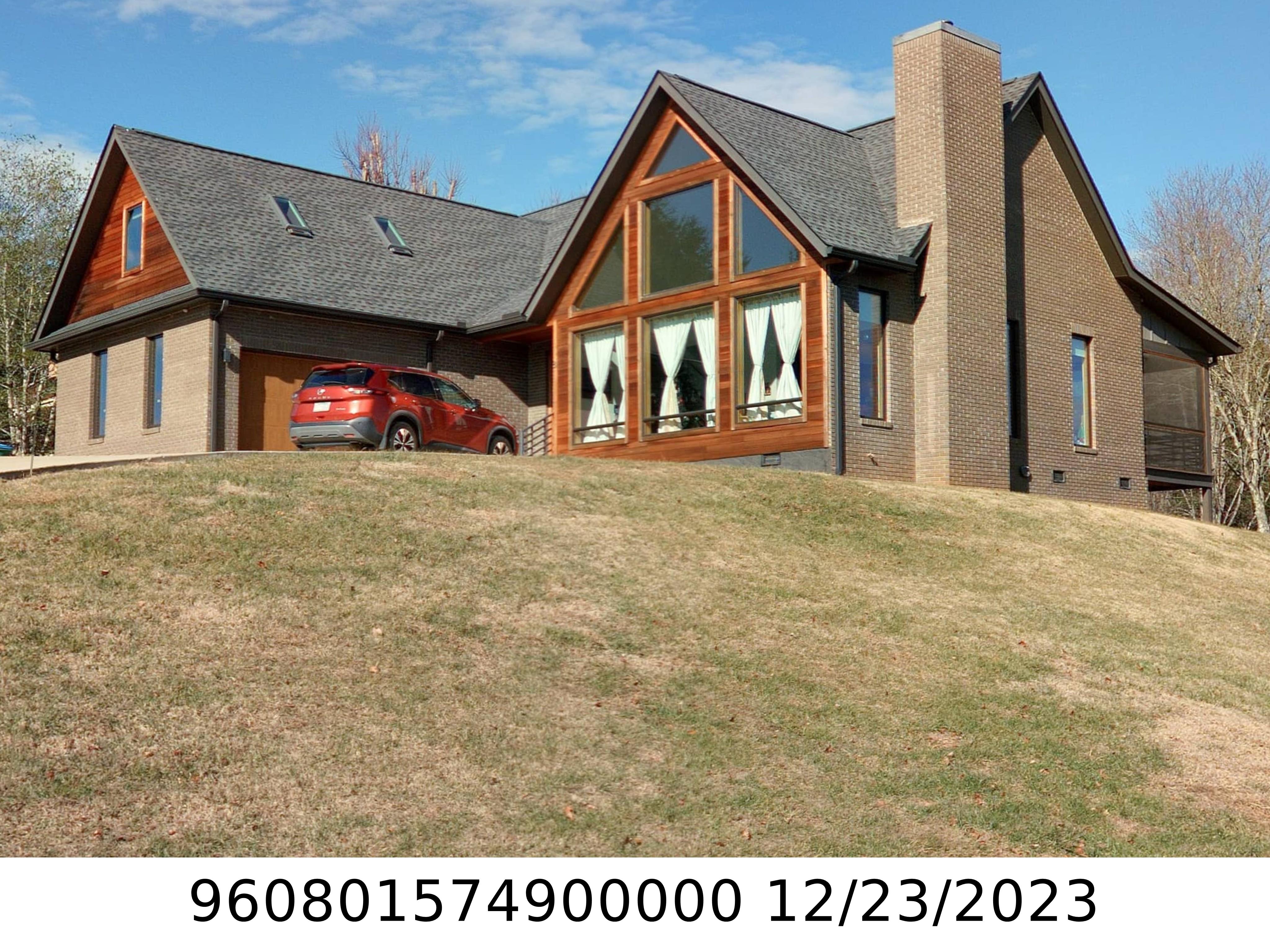 A picture of the property located at 8 NOTTINGHAM DR, CANDLER NC 28715.