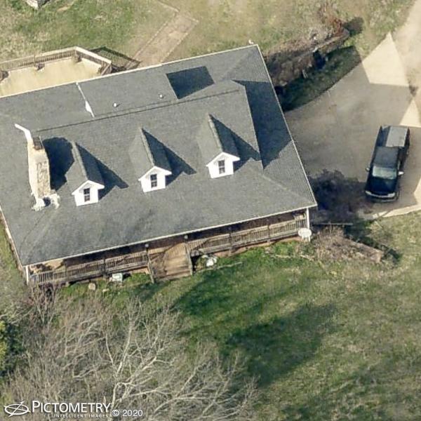 A picture of the property located at 89 COLD SPRINGS LN, CANDLER NC 28715.