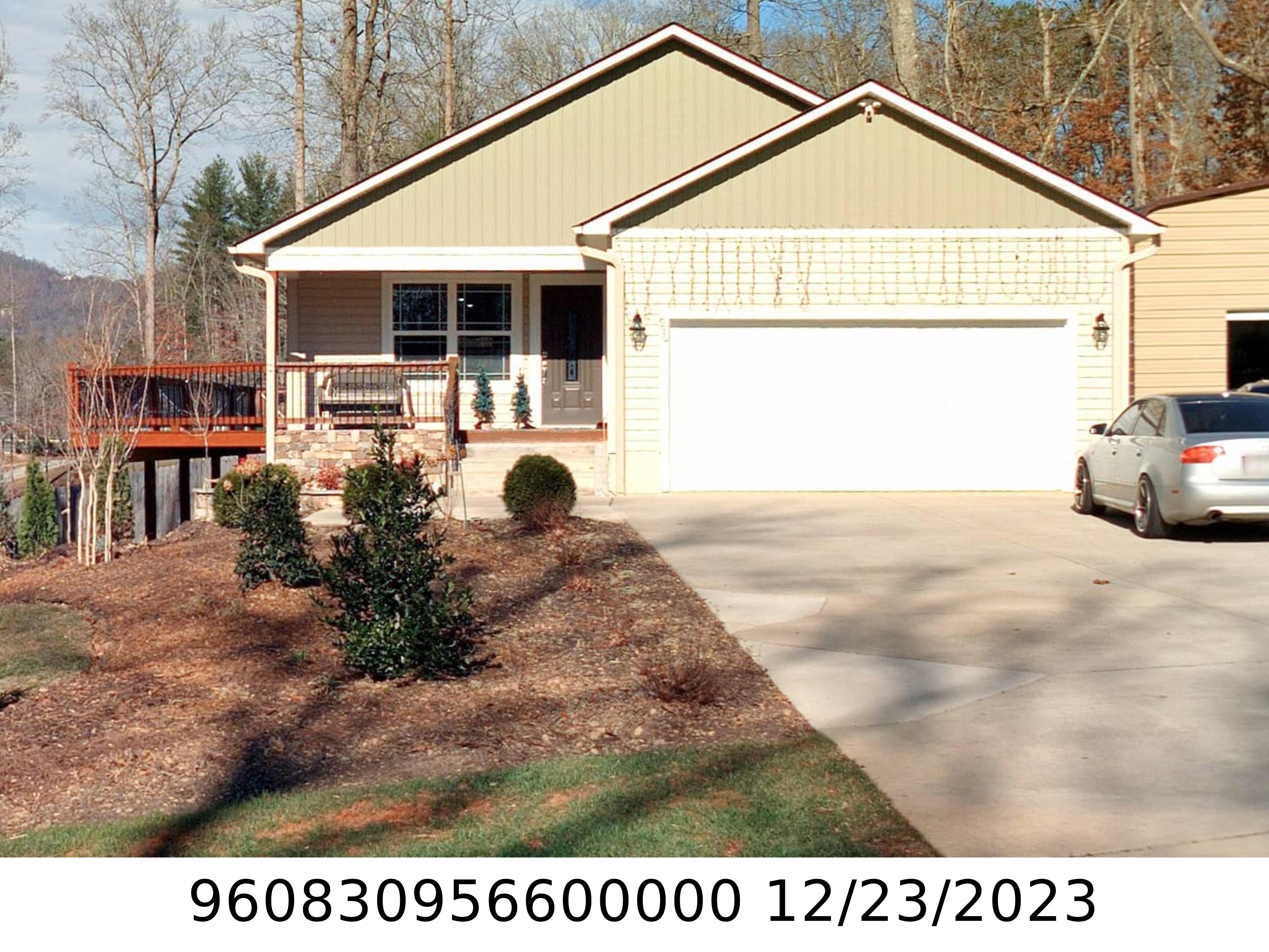 A picture of the property located at 936 MONTE VISTA RD, CANDLER NC 28715.