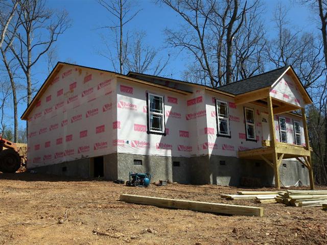 A picture of the property located at 15 OASIS LN, CANDLER NC 28715.