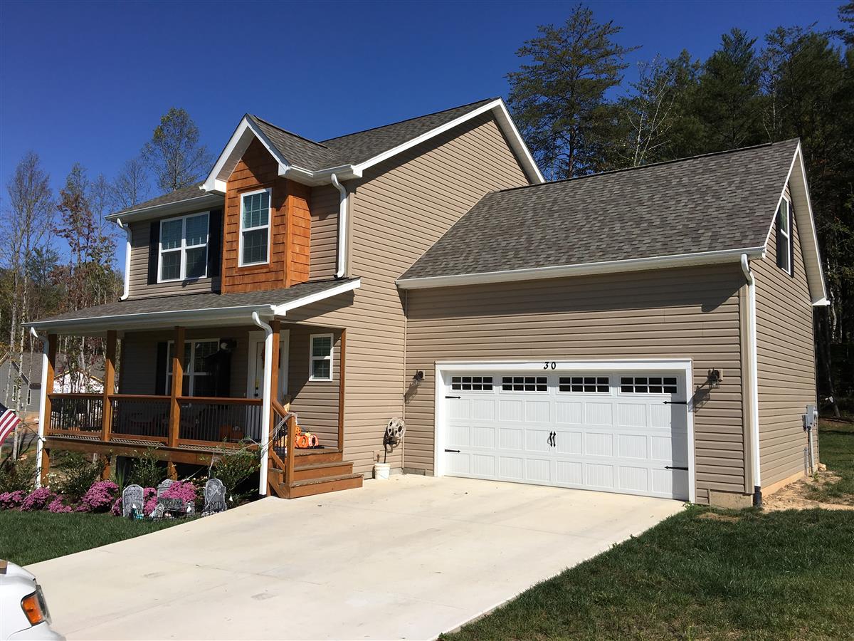 A picture of the property located at 30 PARROT RD, CANDLER NC 28715.