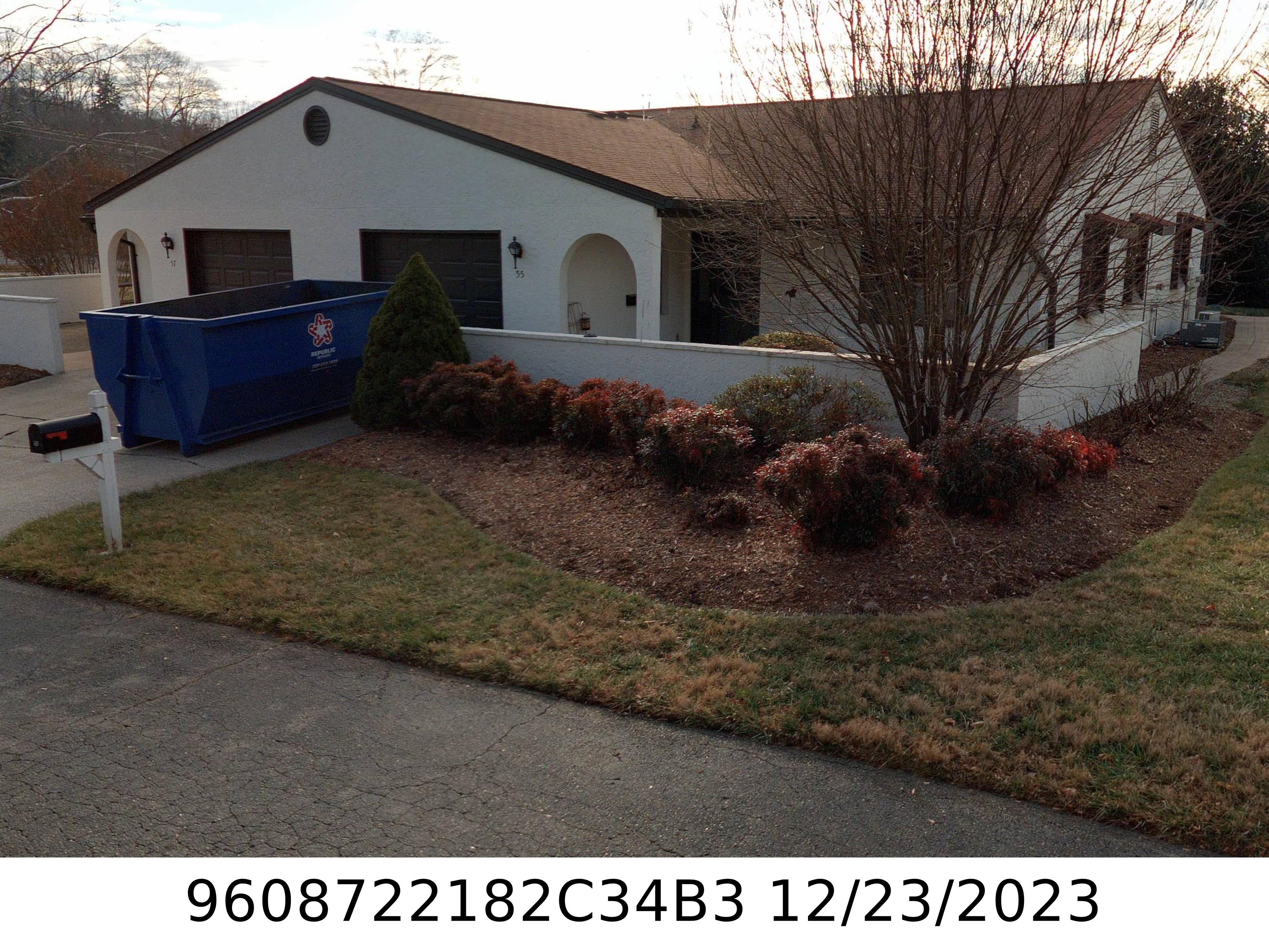A picture of the property located at 55 PARKVIEW DR, CANDLER NC 28715.