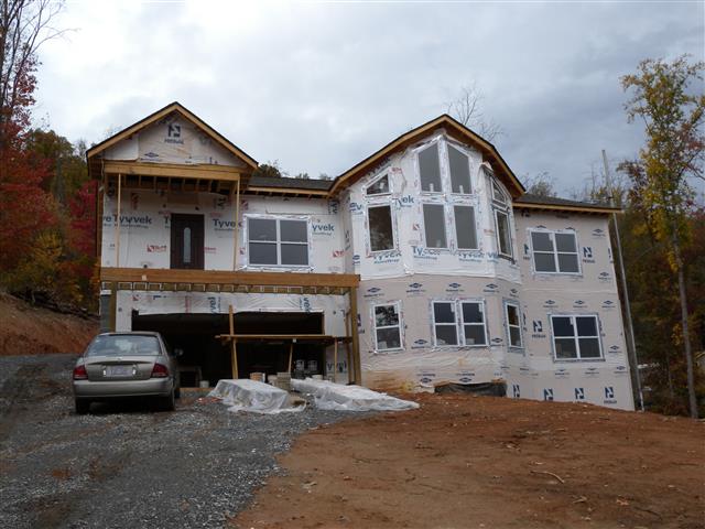 A picture of the property located at 24 SUNNIE RAE LN, CANDLER NC 28715.