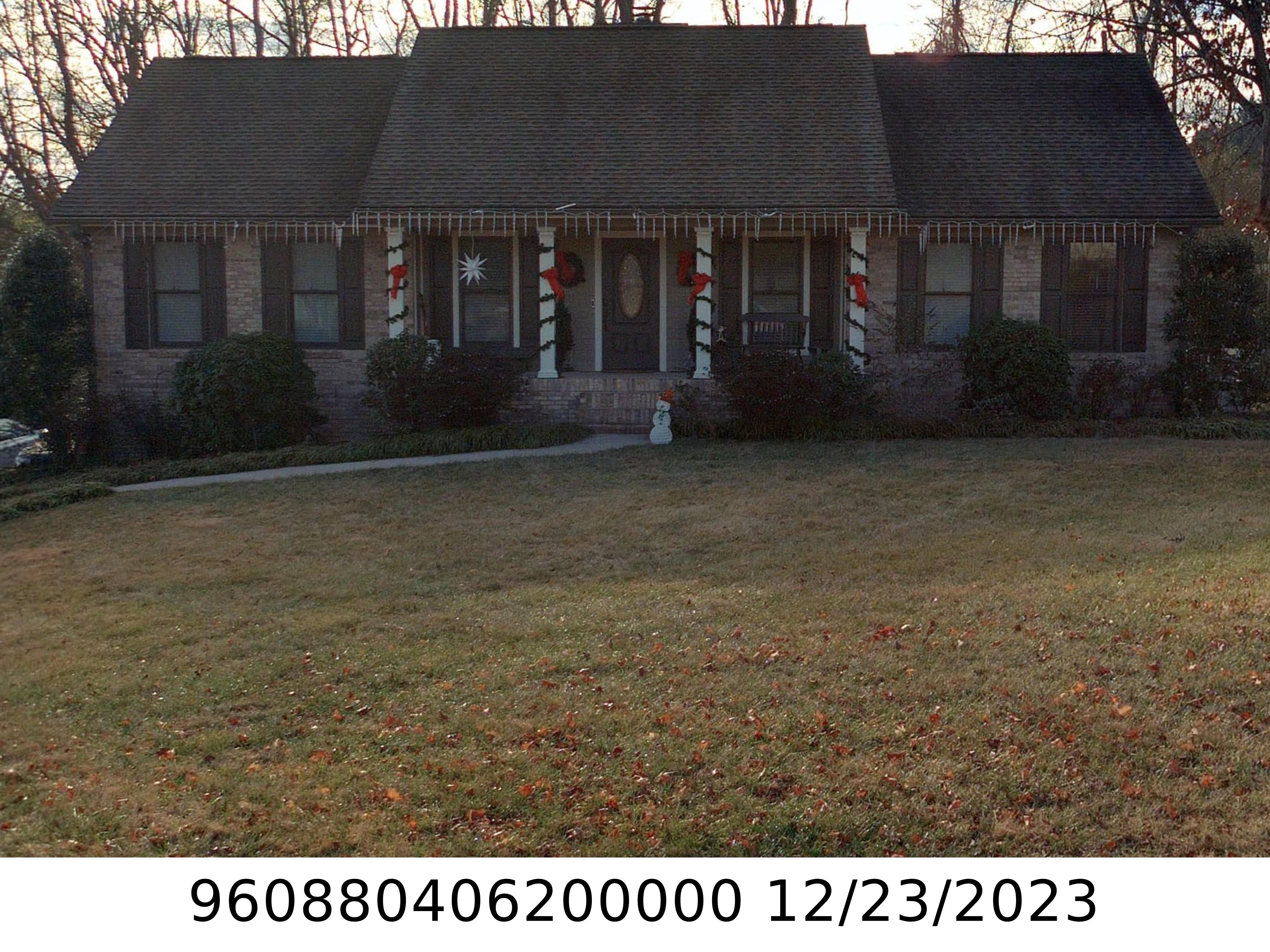 A picture of the property located at 15 WELCOME LN, CANDLER NC 28715.
