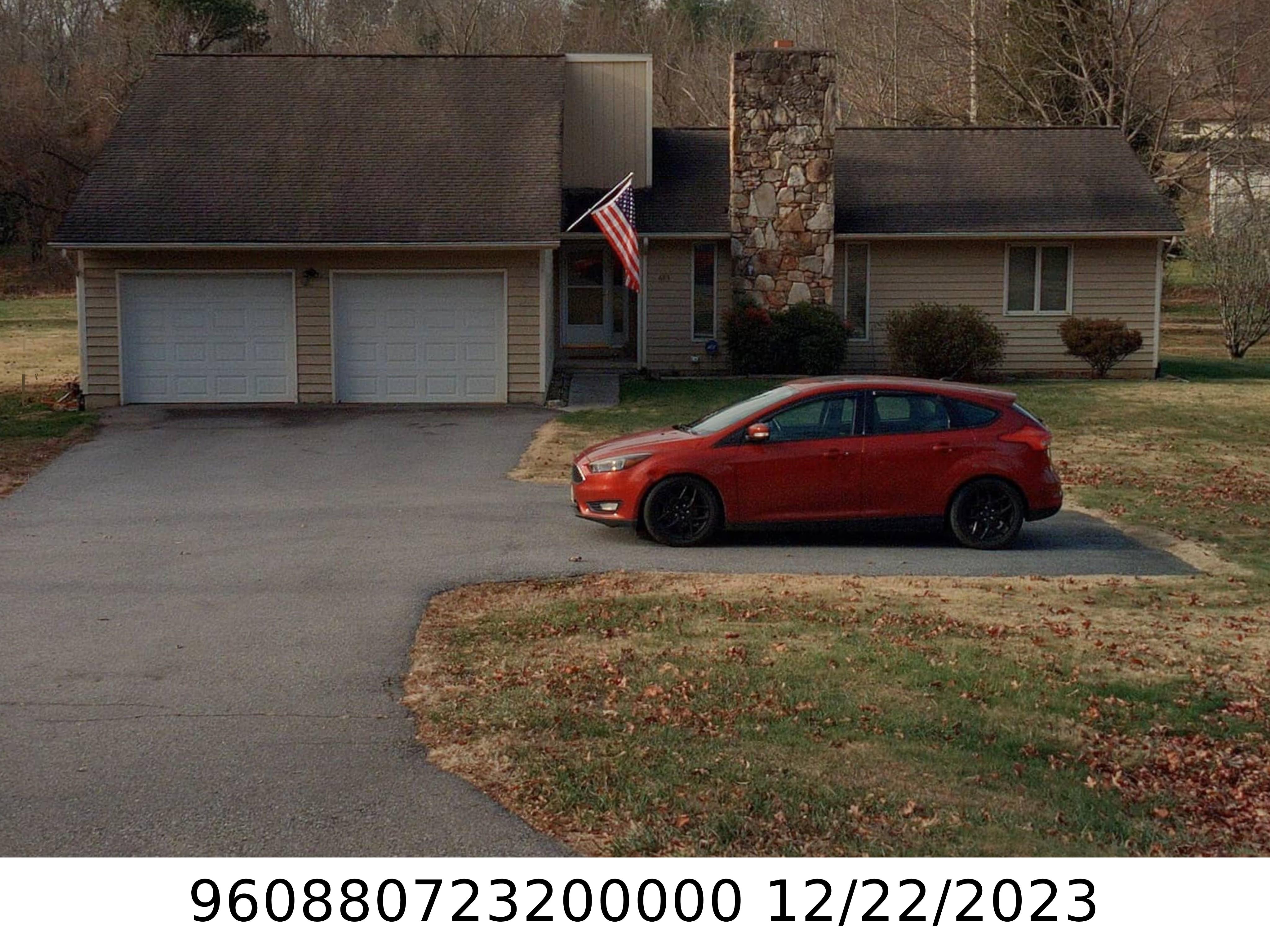 A picture of the property located at 693 MONTE VISTA RD, CANDLER NC 28715.
