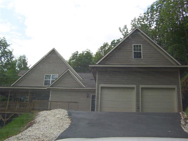 A picture of the property located at 417 BLUE MIST WAY, ARDEN NC 28704.