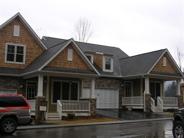 A picture of the property located at 11 N KAUFMAN STONE WAY, CANDLER NC 28715.