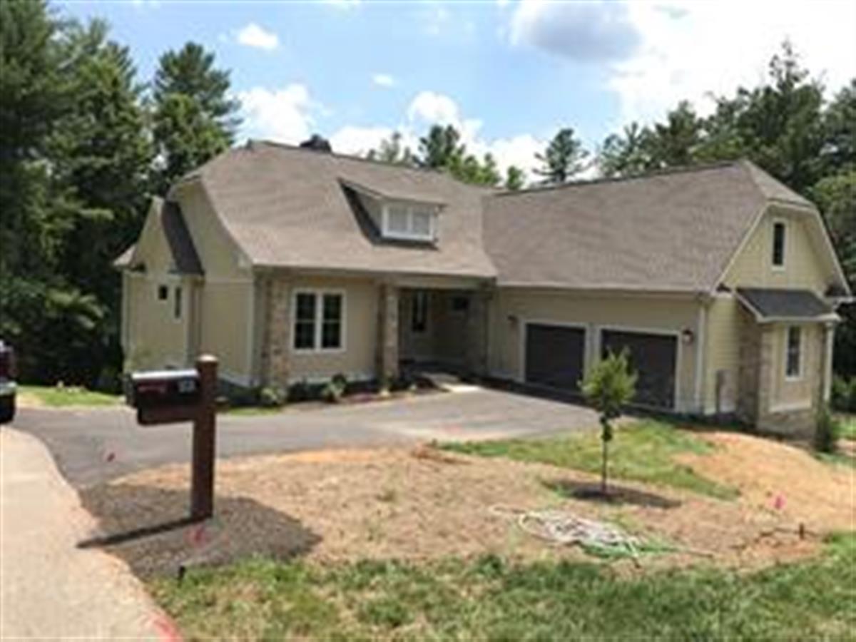 A picture of the property located at 111 ORVIS STONE CIR, CANDLER NC 28715.