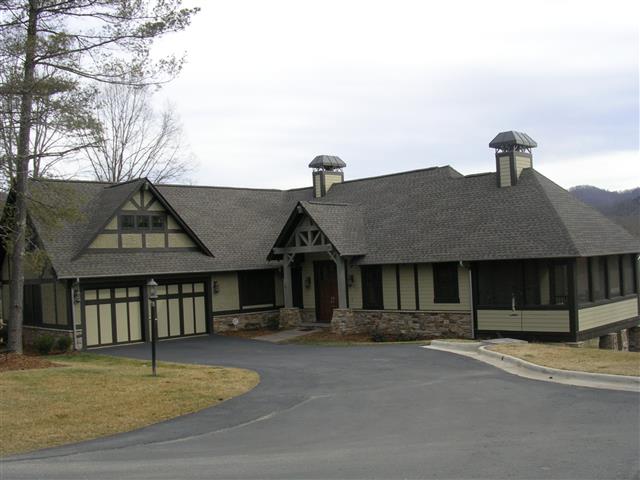 A picture of the property located at 24 ORVIS STONE CIR, CANDLER NC 28715.