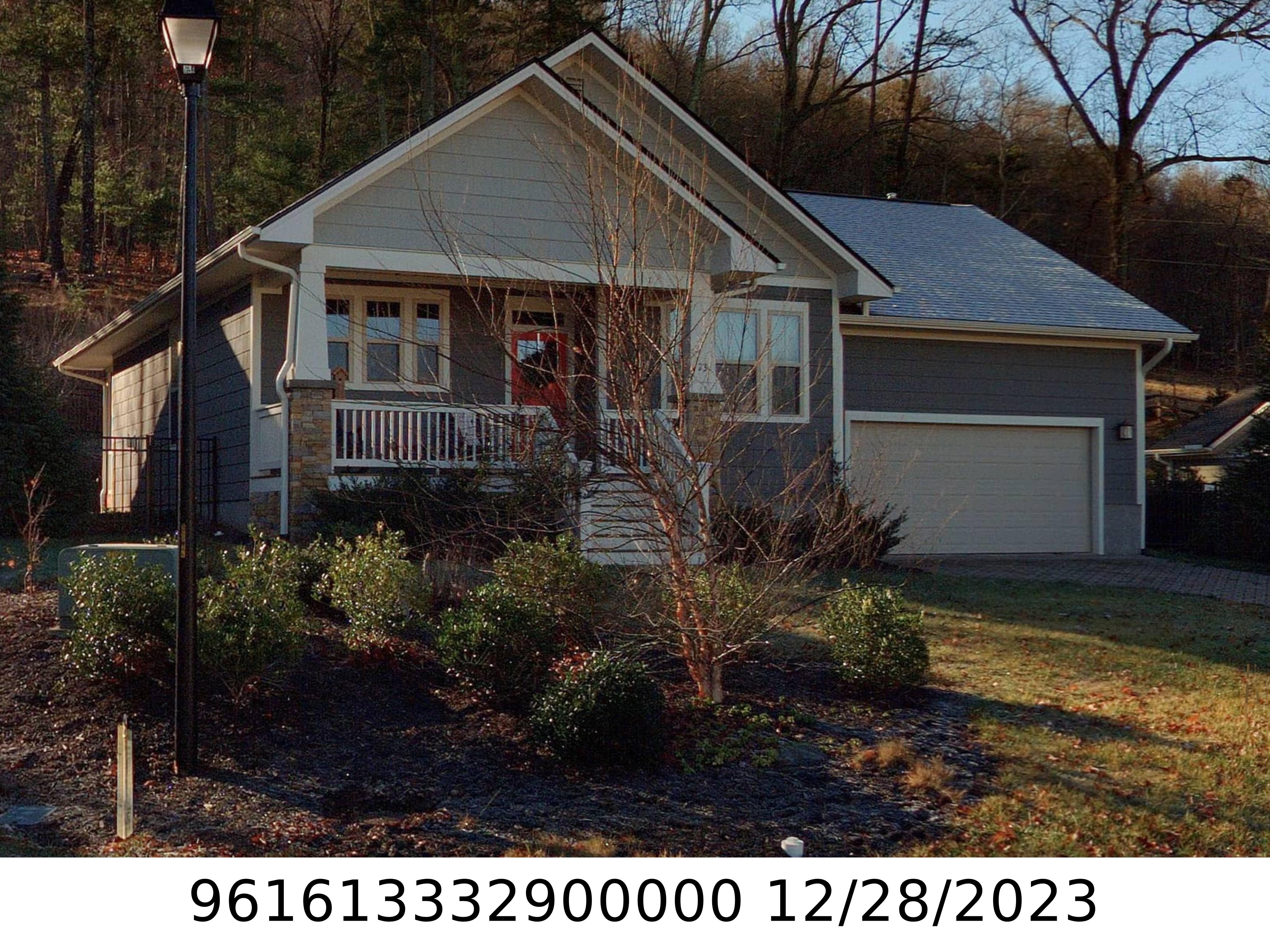 A picture of the property located at 23 ROUNDTOP RIDGE CT, CANDLER NC 28715.