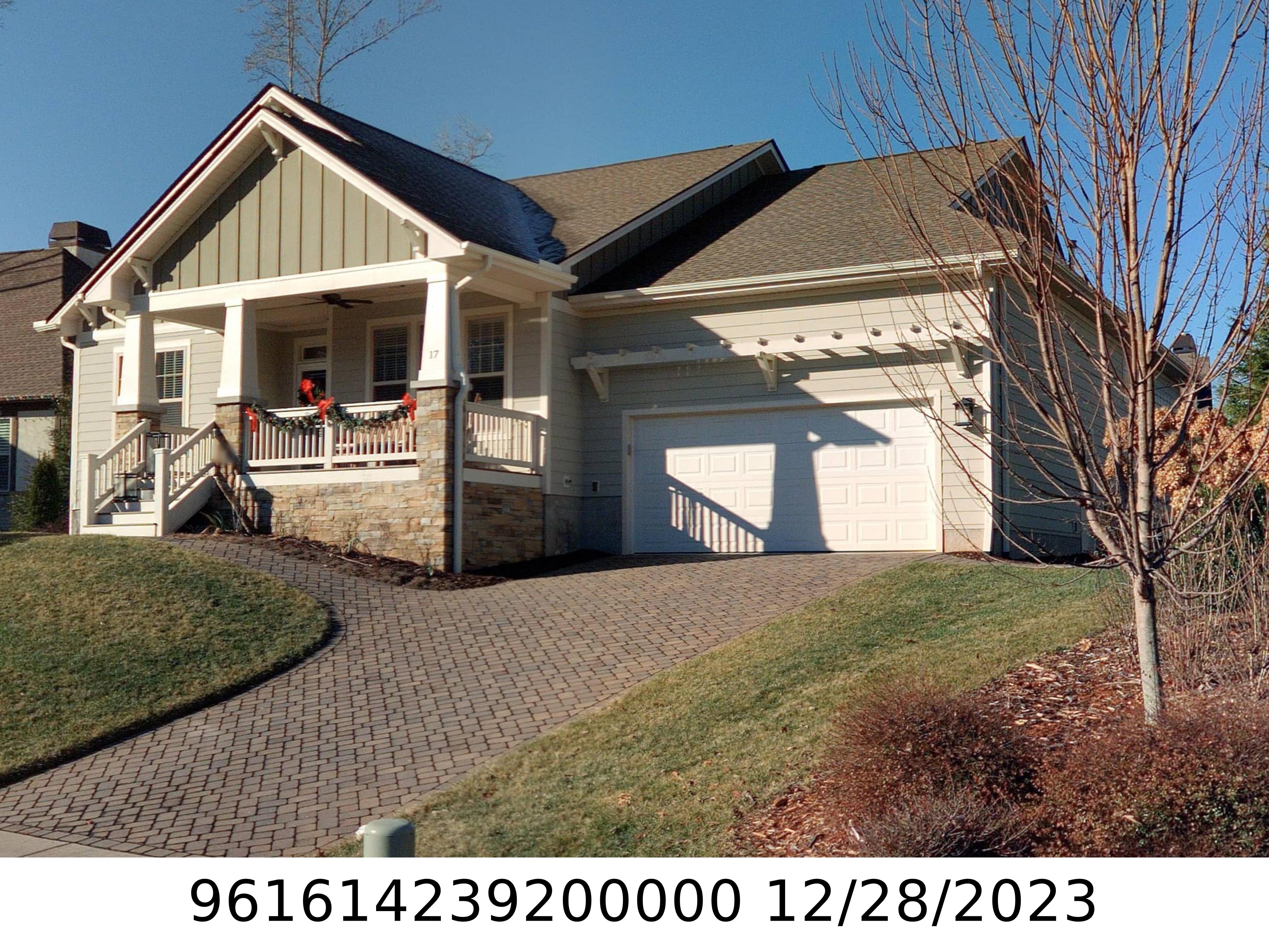 A picture of the property located at 17 ESTATOE GAP RD, CANDLER NC 28715.