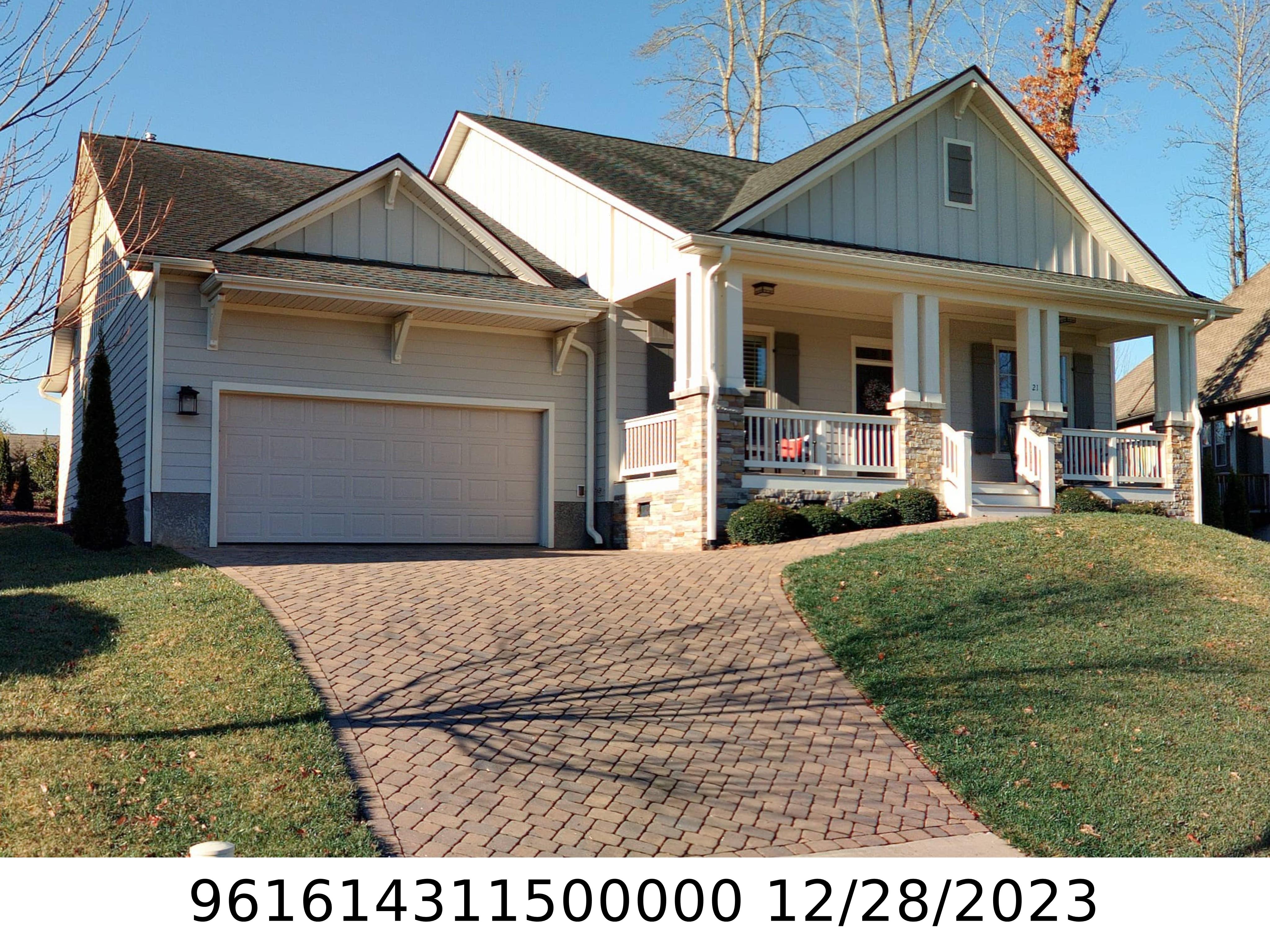A picture of the property located at 21 ESTATOE GAP RD, CANDLER NC 28715.